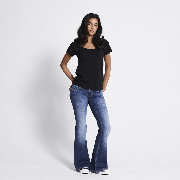 Basic scoop neck tee "Filippa"